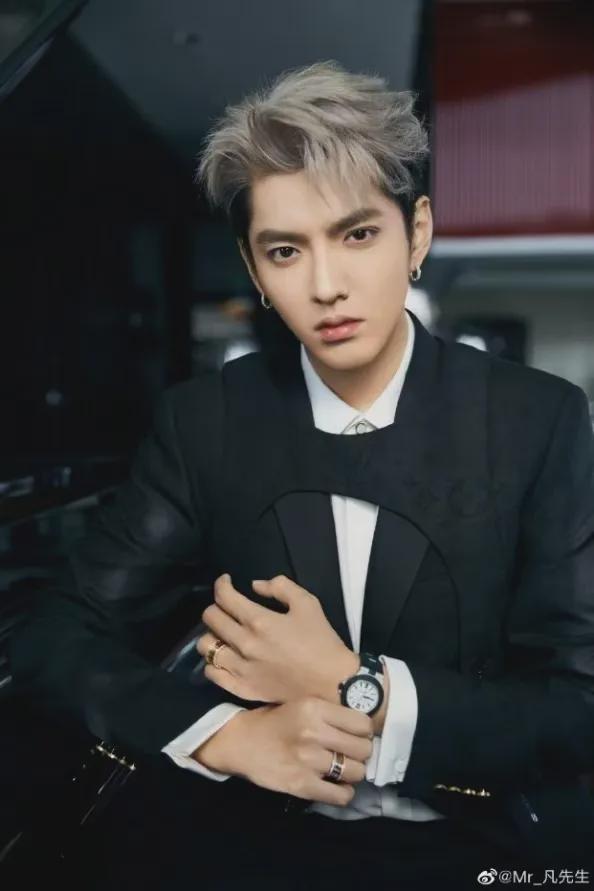 吴亦凡资料简介